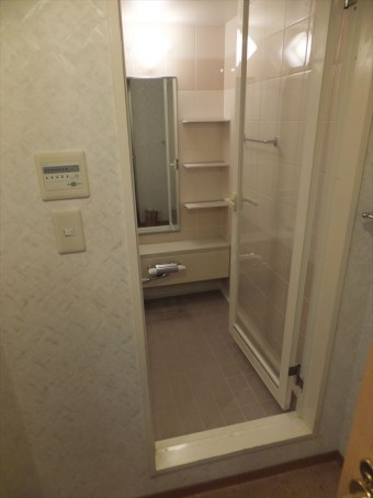 ホテルのように寛げる空間に浴室リフォーム ホテルのように寛げる空間に浴室リフォーム